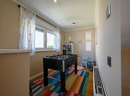 Matohanci Dazzling Villa With Pool