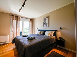 Matohanci Dazzling Villa With Pool