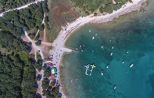 Spacious Villa With Pool and Garden in Stokovci