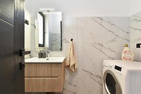 Spacious Villa With Pool and Garden in Stokovci