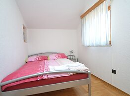 Green Oasis Family Getaway