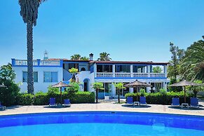 PALMA VILLAGE HOTEL by Greek Pride