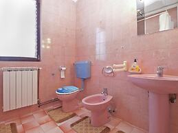 Bright Apartment With Garden and Balcony