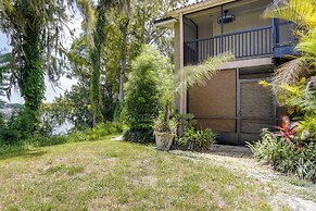 Lakefront Condo w/ Pool & Views: 7 Mi to Orlando!