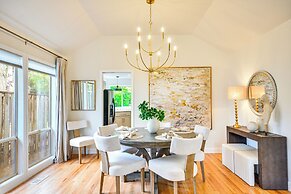 Deck & Gas Fire Pit: Gorgeous Home in Beaverton!