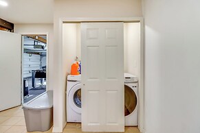 Ski, Hike & More: Poconos Home w/ Hot Tub