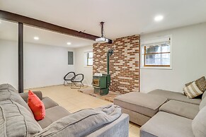 Ski, Hike & More: Poconos Home w/ Hot Tub