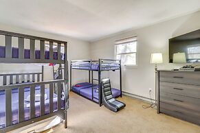 Ski, Hike & More: Poconos Home w/ Hot Tub