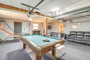 Ski, Hike & More: Poconos Home w/ Hot Tub