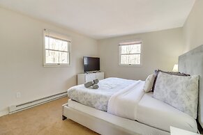 Ski, Hike & More: Poconos Home w/ Hot Tub