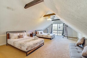 Ski, Hike & More: Poconos Home w/ Hot Tub