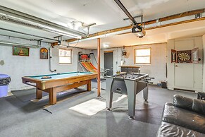 Ski, Hike & More: Poconos Home w/ Hot Tub