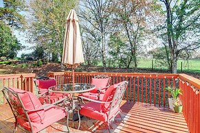 Spacious Home w/ Backyard: 3 Mi to Dtwn Duluth!