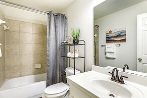 Spacious Home w/ Backyard: 3 Mi to Dtwn Duluth!