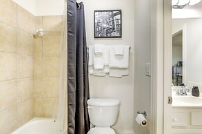 Spacious Home w/ Backyard: 3 Mi to Dtwn Duluth!