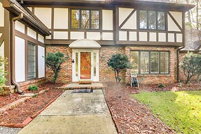 Pets Welcome, Golf Course View: Legend Oaks Home!