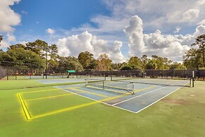 Pets Welcome, Golf Course View: Legend Oaks Home!