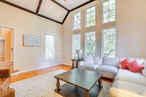 Pets Welcome, Golf Course View: Legend Oaks Home!