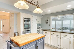 Pets Welcome, Golf Course View: Legend Oaks Home!