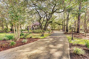 Pets Welcome, Golf Course View: Legend Oaks Home!