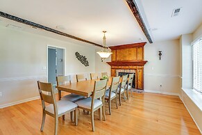 Pets Welcome, Golf Course View: Legend Oaks Home!