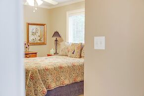 8 Mi to Lake Lanier: Guest House in Buford!