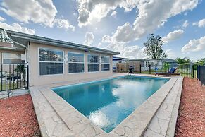 Canal-front Pool & Fire Pit Table: North Port Home