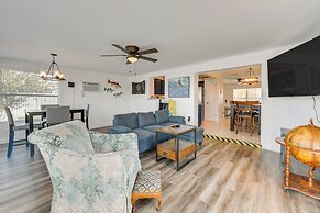 Canal-front Pool & Fire Pit Table: North Port Home