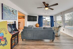 Canal-front Pool & Fire Pit Table: North Port Home