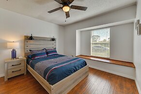 Canal-front Pool & Fire Pit Table: North Port Home