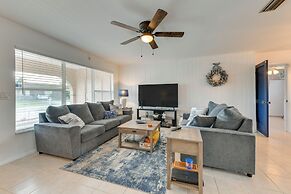 Canal-front Pool & Fire Pit Table: North Port Home