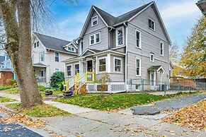 1 Mi to Dtwn: Colorful Binghamton Home