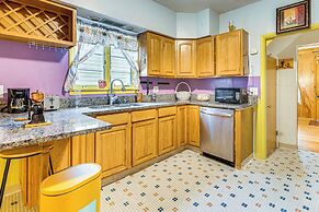 1 Mi to Dtwn: Colorful Binghamton Home