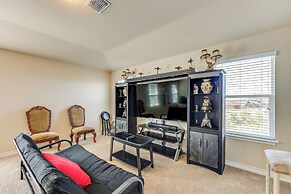 Retreat w/ Game Room: 15 Mi to Dtwn San Antonio!