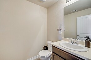 Retreat w/ Game Room: 15 Mi to Dtwn San Antonio!