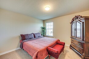 Retreat w/ Game Room: 15 Mi to Dtwn San Antonio!