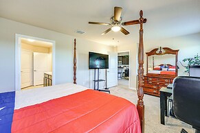 Retreat w/ Game Room: 15 Mi to Dtwn San Antonio!