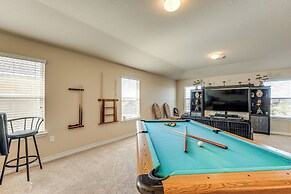 Retreat w/ Game Room: 15 Mi to Dtwn San Antonio!