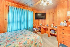 Walk to Ocean: Home w/ Deck in North Myrtle Beach