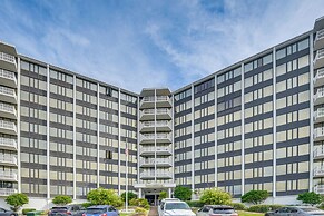 Community Pool & Ocean Views: Flagler Beach Condo!