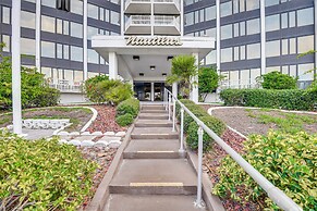 Community Pool & Ocean Views: Flagler Beach Condo!