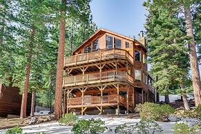 Spacious Cabin w/ 3 Decks: 4 Mi to Lake Tahoe!