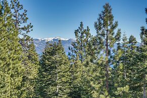 Spacious Cabin w/ 3 Decks: 4 Mi to Lake Tahoe!