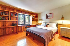 Spacious Cabin w/ 3 Decks: 4 Mi to Lake Tahoe!