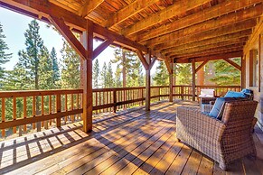 Spacious Cabin w/ 3 Decks: 4 Mi to Lake Tahoe!