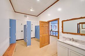 8-acre Bridgman Oasis: Pool, Hot Tub & Game Room