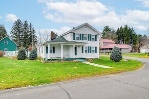 5 Mi to Lake Ontario: Mexico Home w/ Seasonal Pool