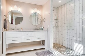 Custom-built Home Near Piscataqua River!