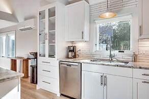 Custom-built Home Near Piscataqua River!