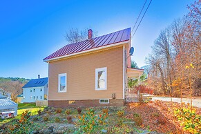 18 Mi to Skiing: Colorful Home in Springfield!